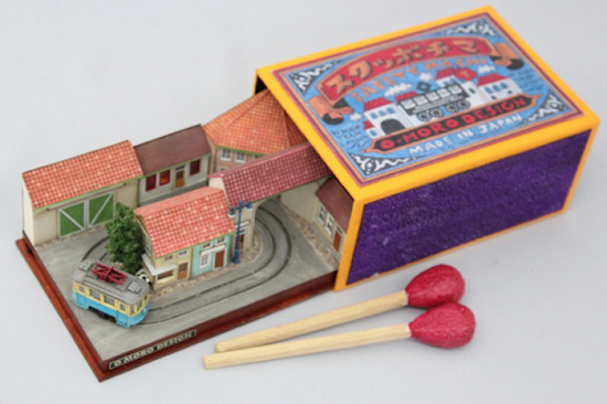  Thu nhỏ cuộc sống trên các vật dụng quen thuộc 